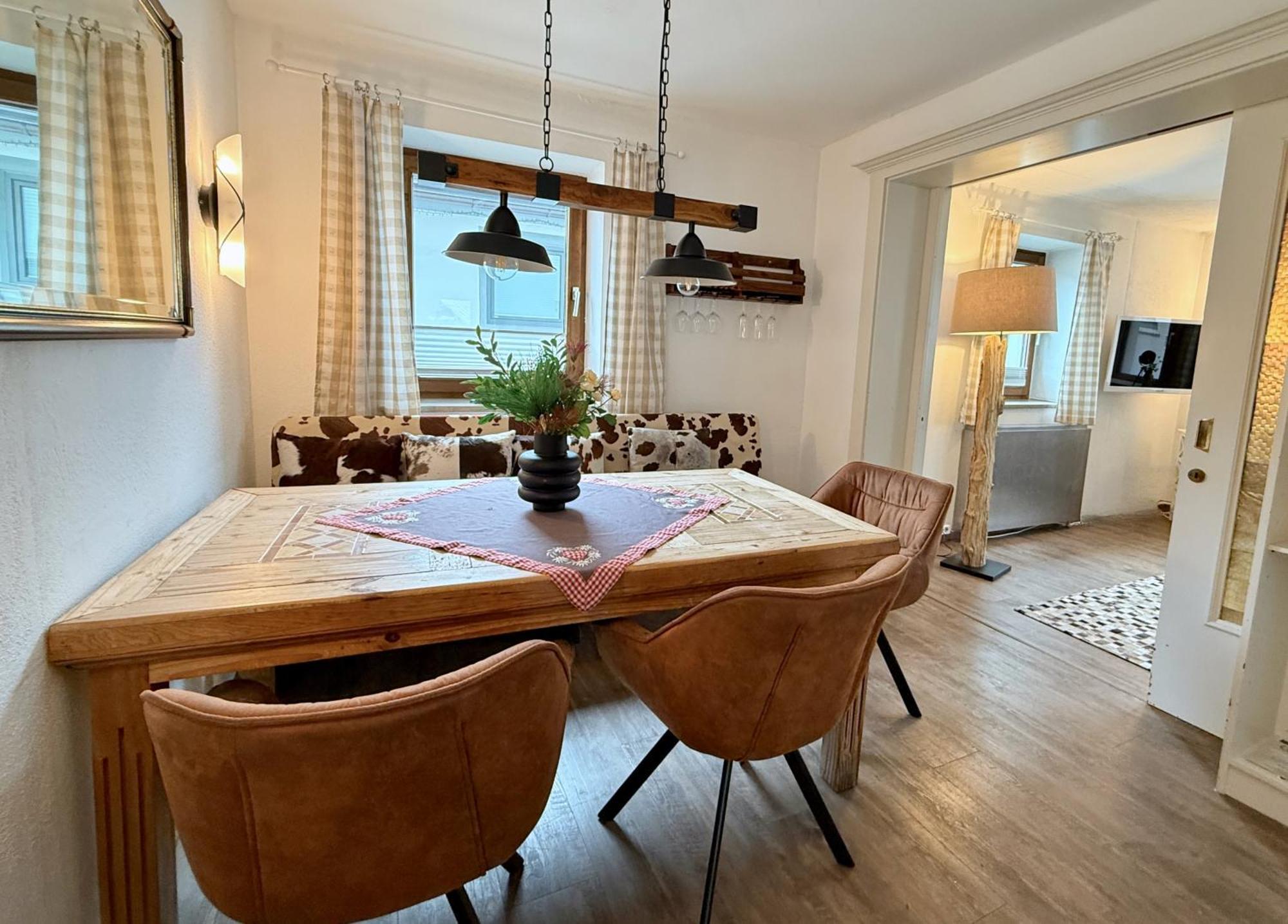 Belle Kitz Im Zentrum By Belle Stay Kitzbühel Eksteriør bilde